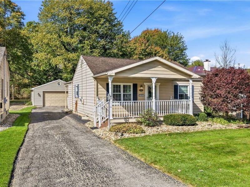 332 Caroline Avenue, Hubbard, OH 44425 Photo 2