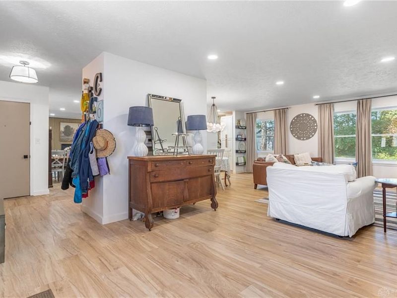 2447 Beechknoll Point, Centerville, OH 45458 Photo 4