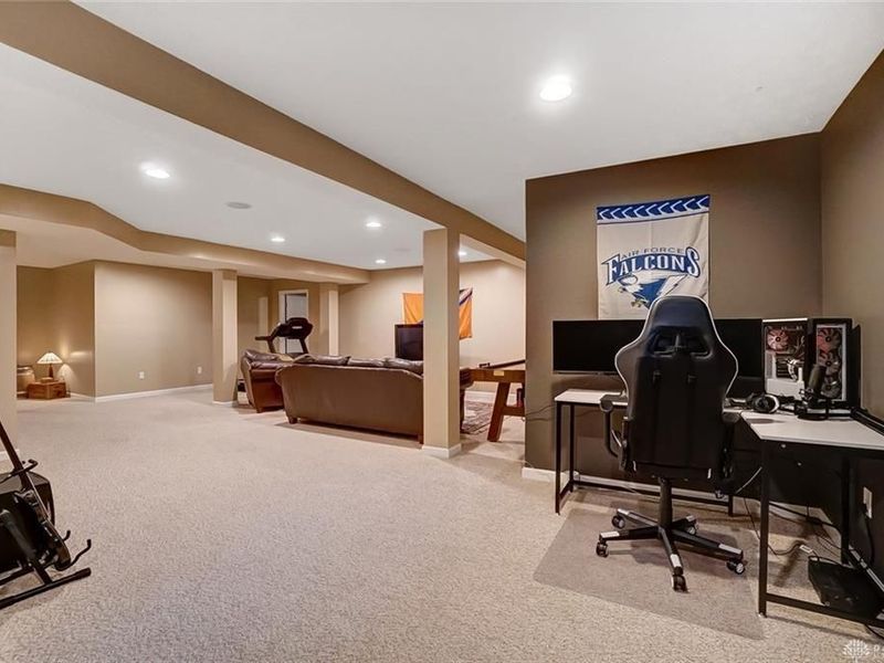 2926 April Lane, Beavercreek Township, OH 45385 Photo 9