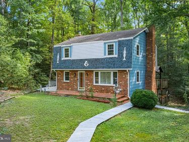 275 CASTLE DRIVE , MONTROSS, VA 22520
