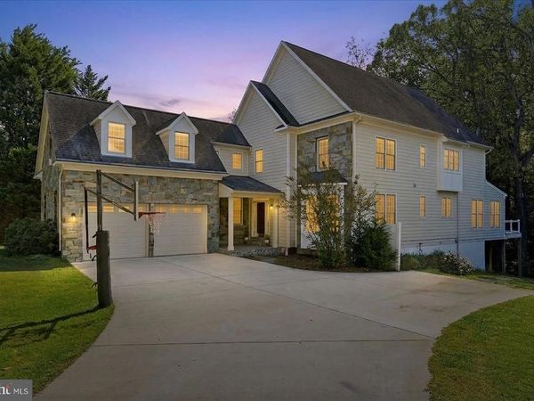 8711 SEVEN LOCKS ROAD , BETHESDA, MD 20817