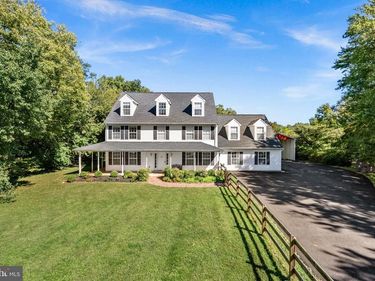 19091 YOUNGS CLIFF ROAD, STERLING, VA 20165