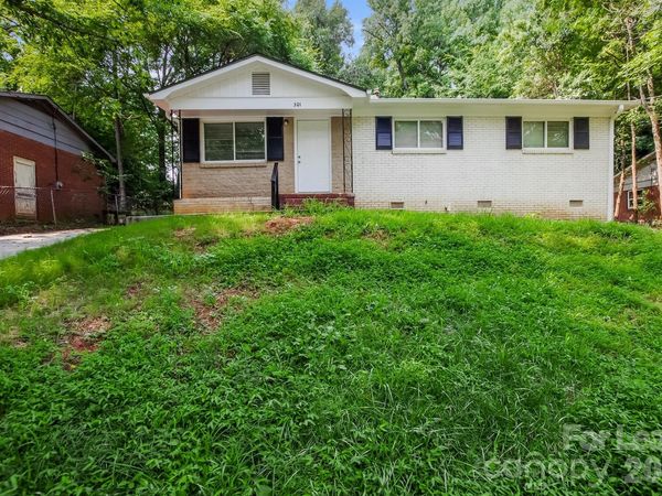 301 Edgegreen Drive , Charlotte, NC 28217