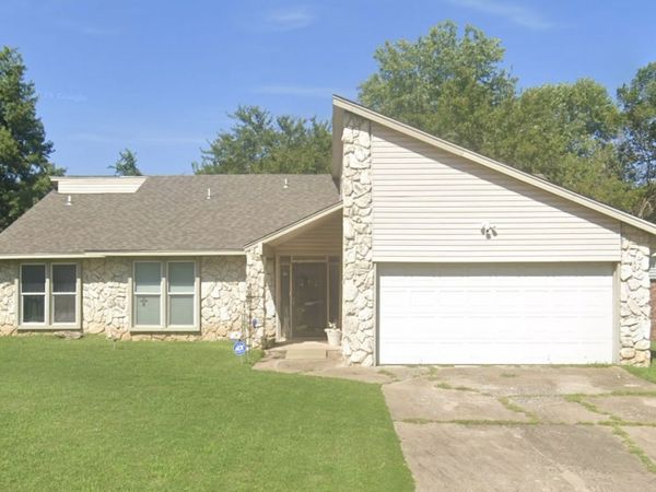 2612 S Chestnut Avenue , Broken Arrow, OK 74012