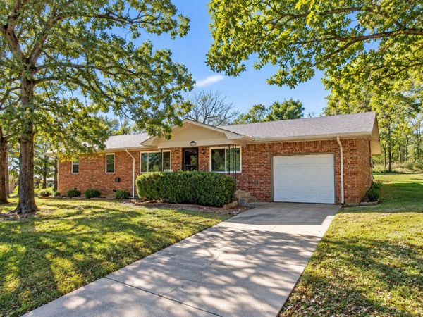 121 Gilbert Drive , Eufaula, OK 74432