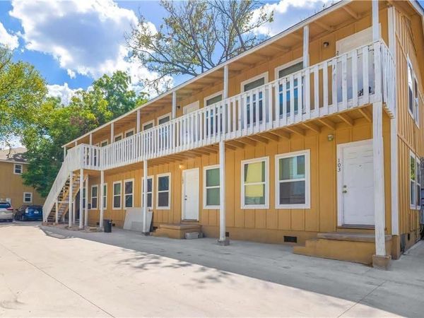 204 E 30th ST, Unit 102, Austin, TX 78705