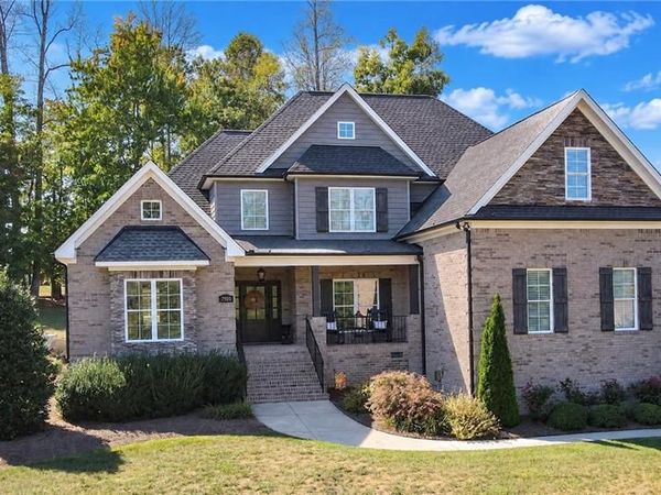 7904 Carra Way , Stokesdale, NC 27357