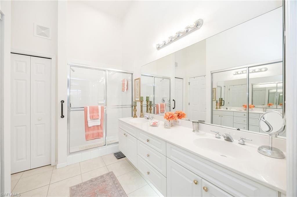 6730 Beach Resort Dr , Unit 8, Naples, FL 34114 Photo