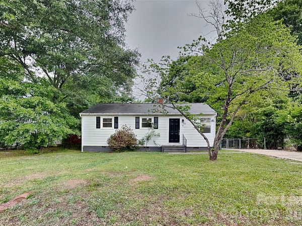 514 E 12th Avenue , Gastonia, NC 28054