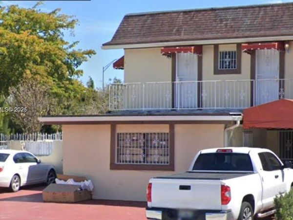 2403 SW 112th Ave , Miami, FL 33165