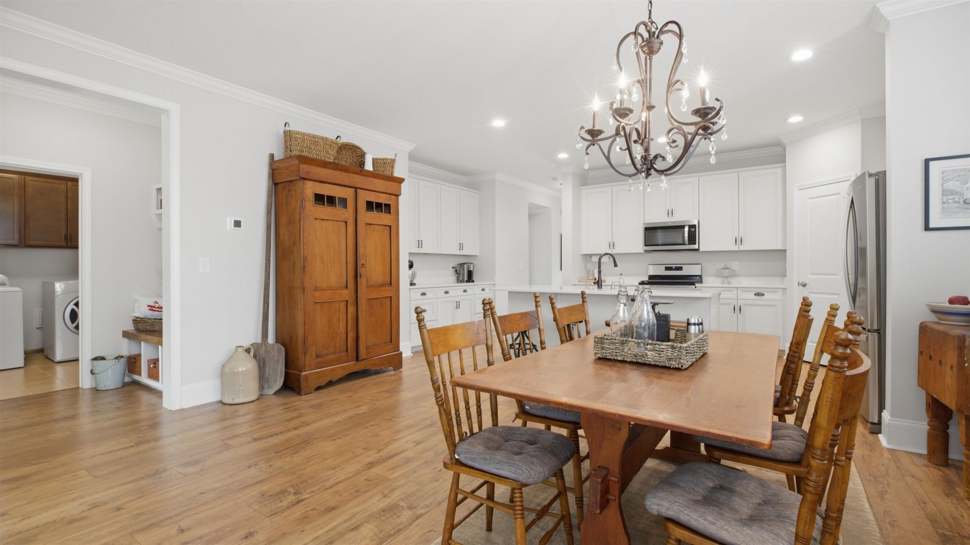 1815 Tryon Dr  Photo 29