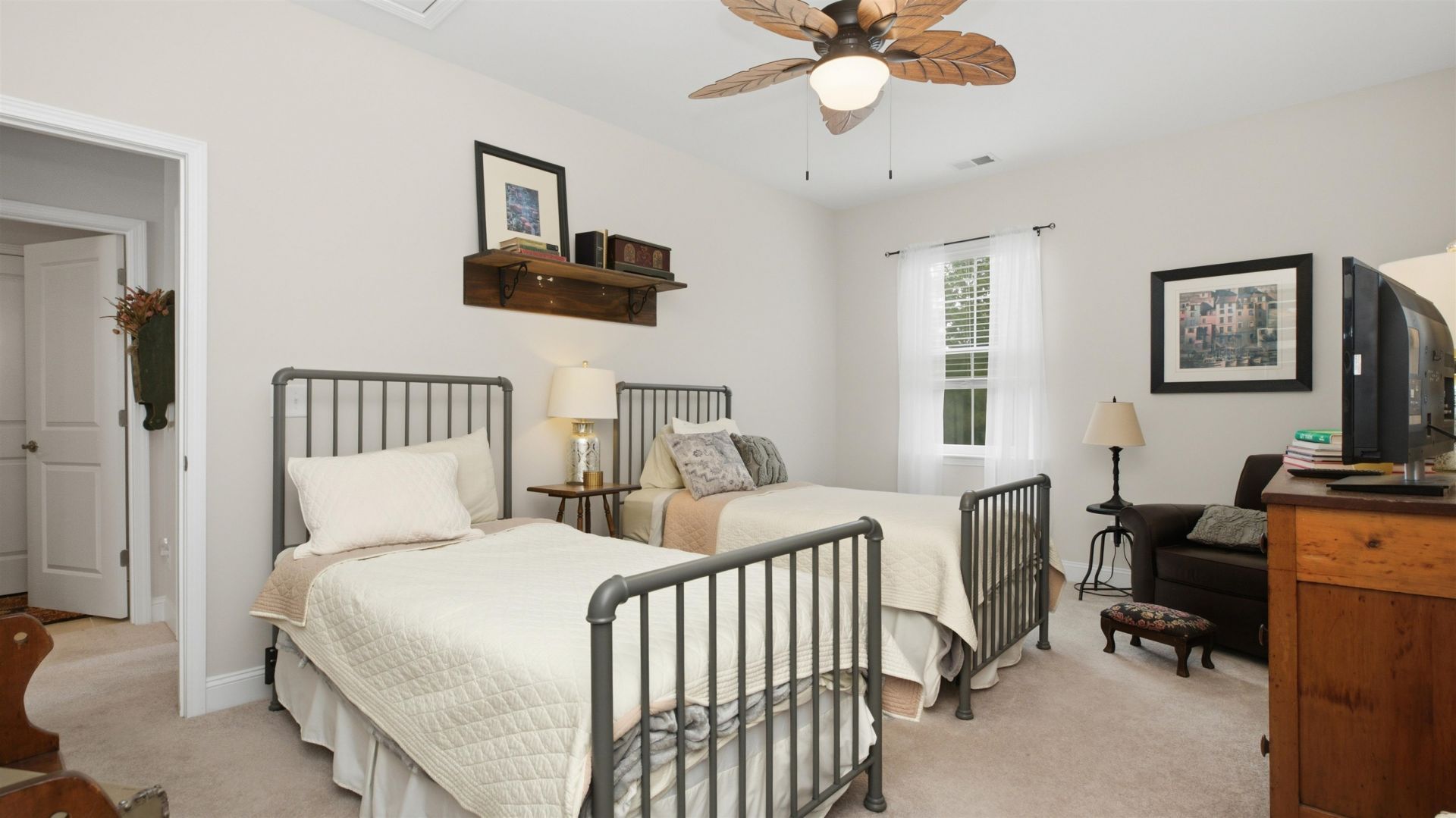 1815 Tryon Dr  Photo 40