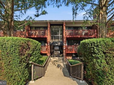 55 SKYHILL ROAD , Unit 202, ALEXANDRIA, VA 22314