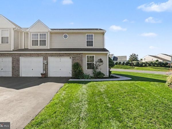 1914 NEW DAWN DRIVE, HARRISBURG, PA 17110