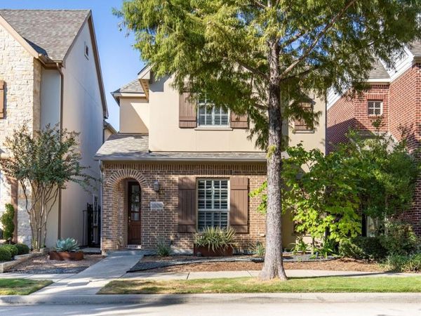 2209 Longwood Drive, Carrollton, TX 75010