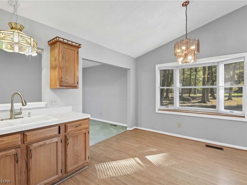 2053 Candlewood Drive, Unit 18-A, Avon, OH 44011 Photo 12