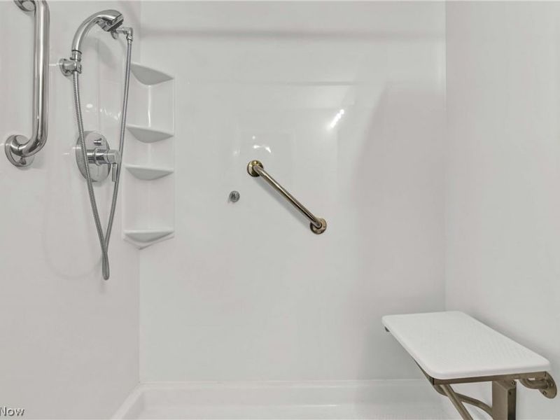 2053 Candlewood Drive, Unit 18-A, Avon, OH 44011 Photo 24