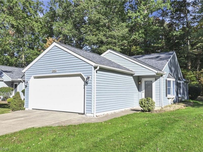 2053 Candlewood Drive, Unit 18-A, Avon, OH 44011 Photo 4