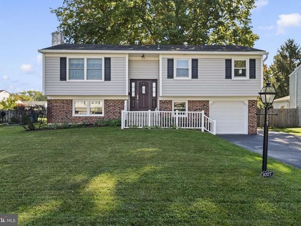 1027 OAKWOOD DRIVE , WARMINSTER, PA 18974