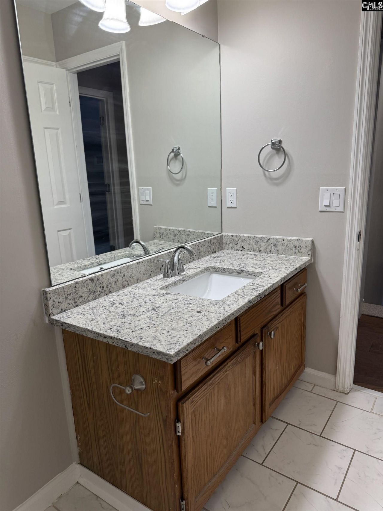216 Hermitage Road Photo 10
