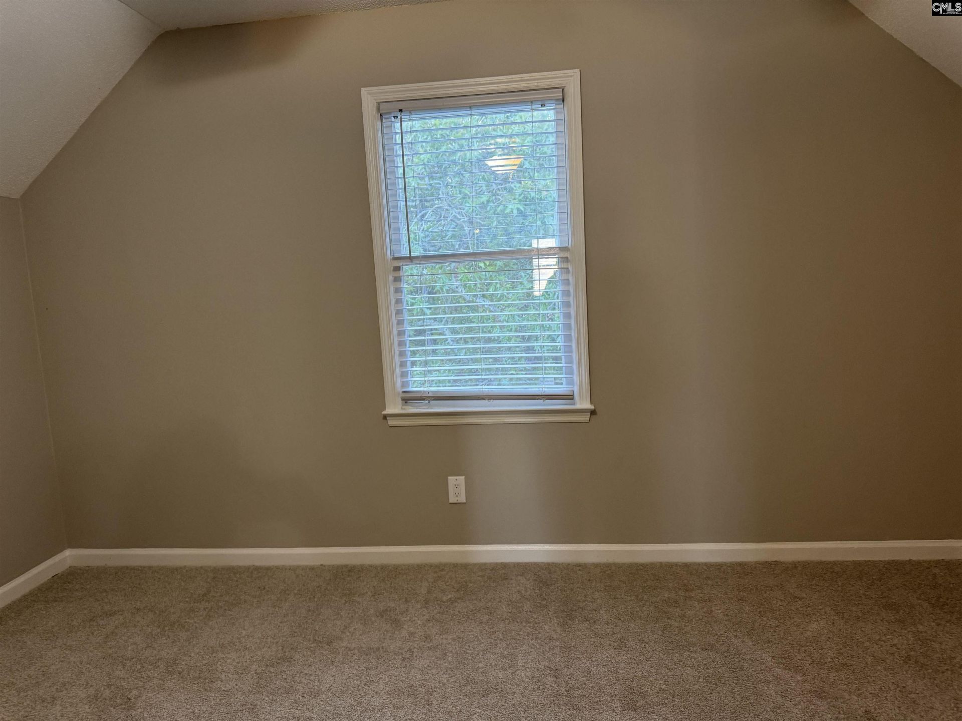 216 Hermitage Road Photo 13