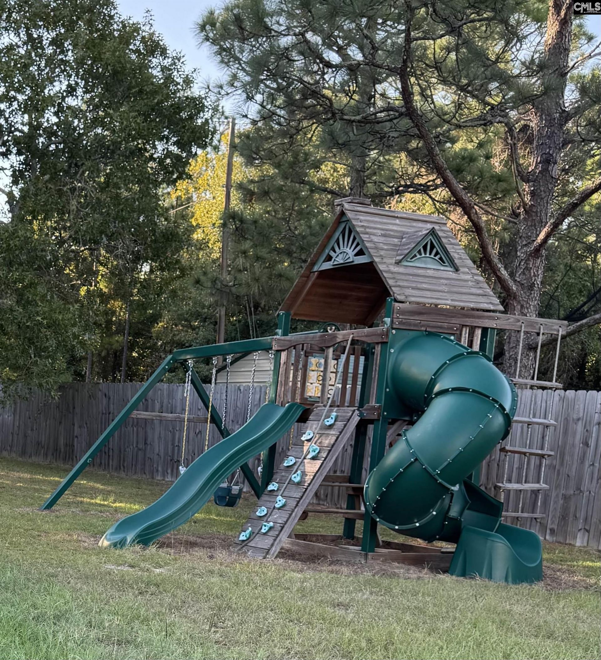 216 Hermitage Road Photo 4