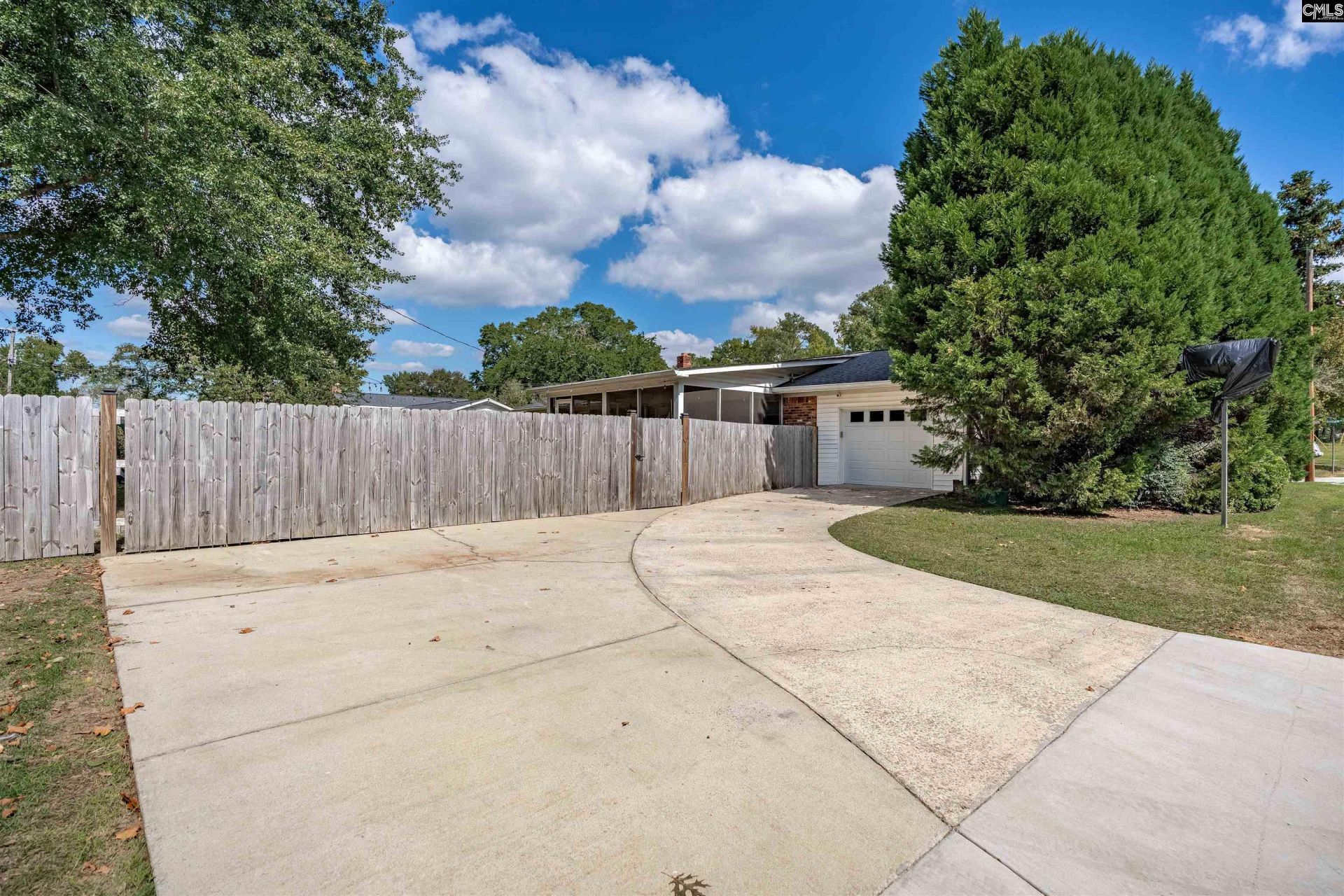901 Riverview Drive Photo 38