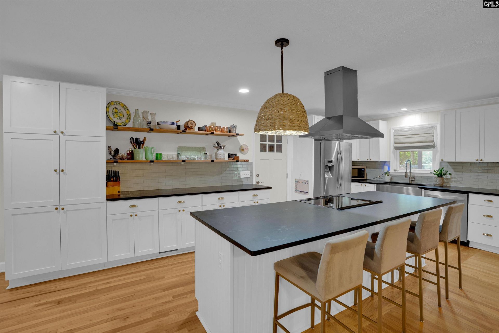 901 Riverview Drive Photo 8
