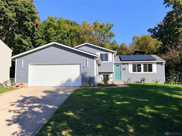 6302 E Gander Road, Huber Heights, OH 45424