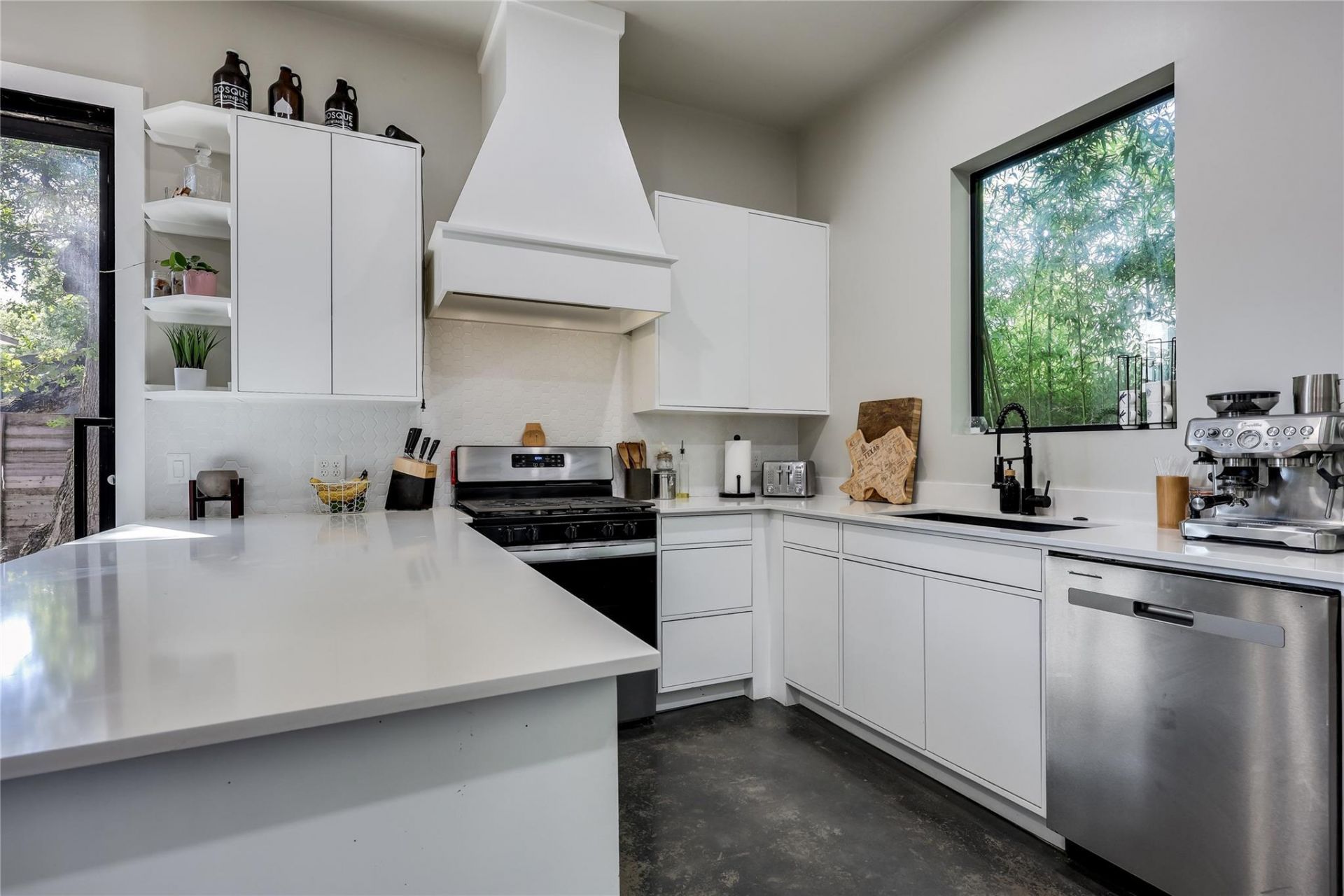 706 Valdez St, Unit 2, Austin, TX 78741 Main Photo