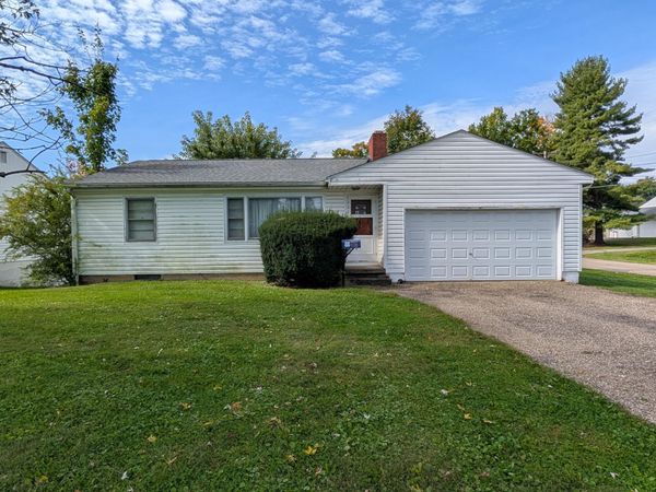 1221 N Mulberry Street , Mount Vernon, OH 43050