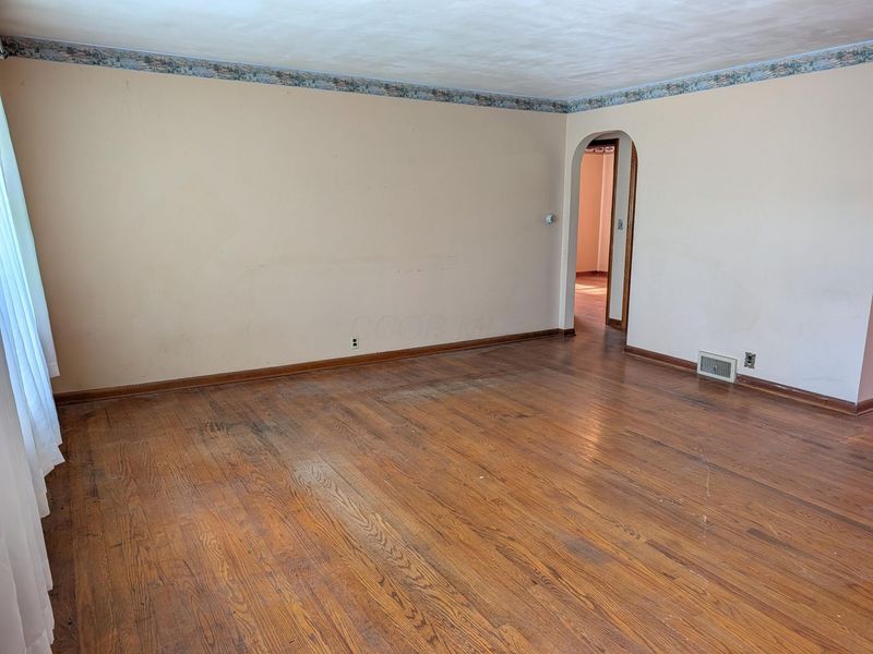 1221 N Mulberry Street , Mount Vernon, OH 43050 Photo 9