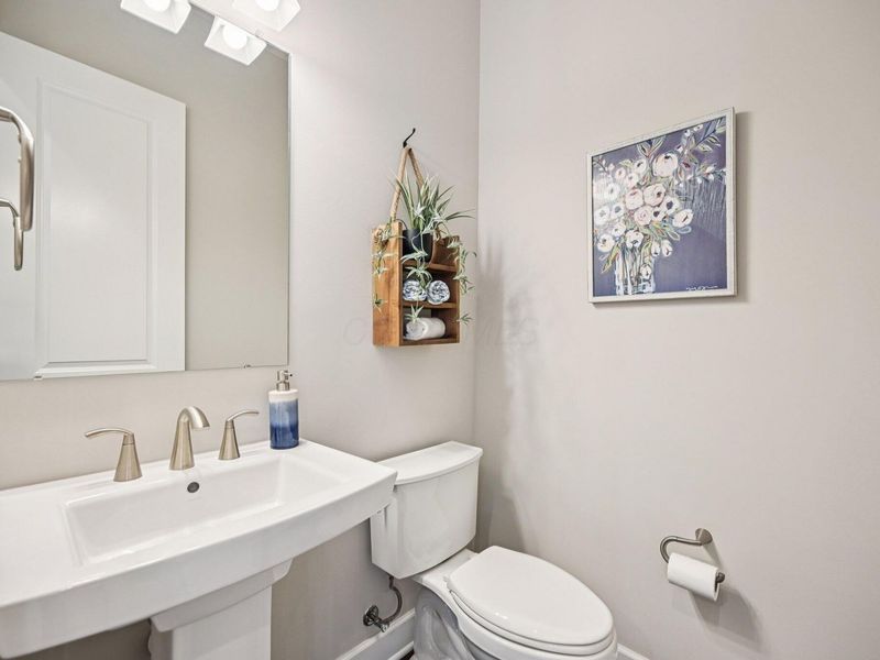 304 Cornelius Street , Columbus, OH 43215 Photo 10