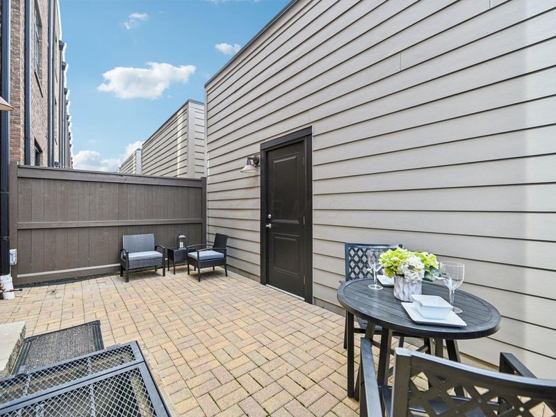 304 Cornelius Street , Columbus, OH 43215 Photo 34