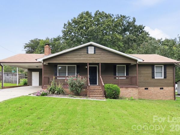 4317 Freeport Drive , Gastonia, NC 28052