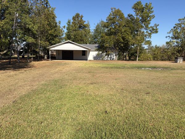 60021 Brasfield Ln., Smithville, MS 38870