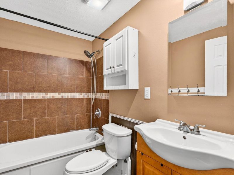 1464 Cardwell Square S, Columbus, OH 43229 Photo 32