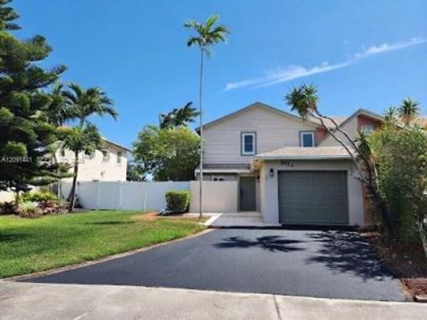 3124 Spanish Trl , Delray Beach, FL 33483