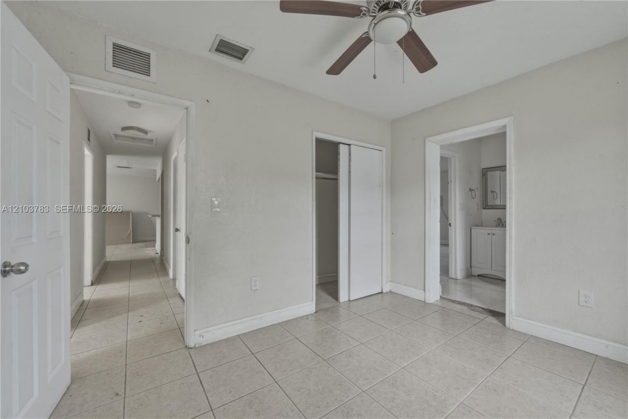 1875 NW 134th St , Miami, FL 33167 Photo
