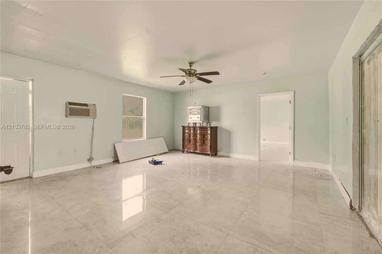 1875 NW 134th St , Miami, FL 33167 Photo