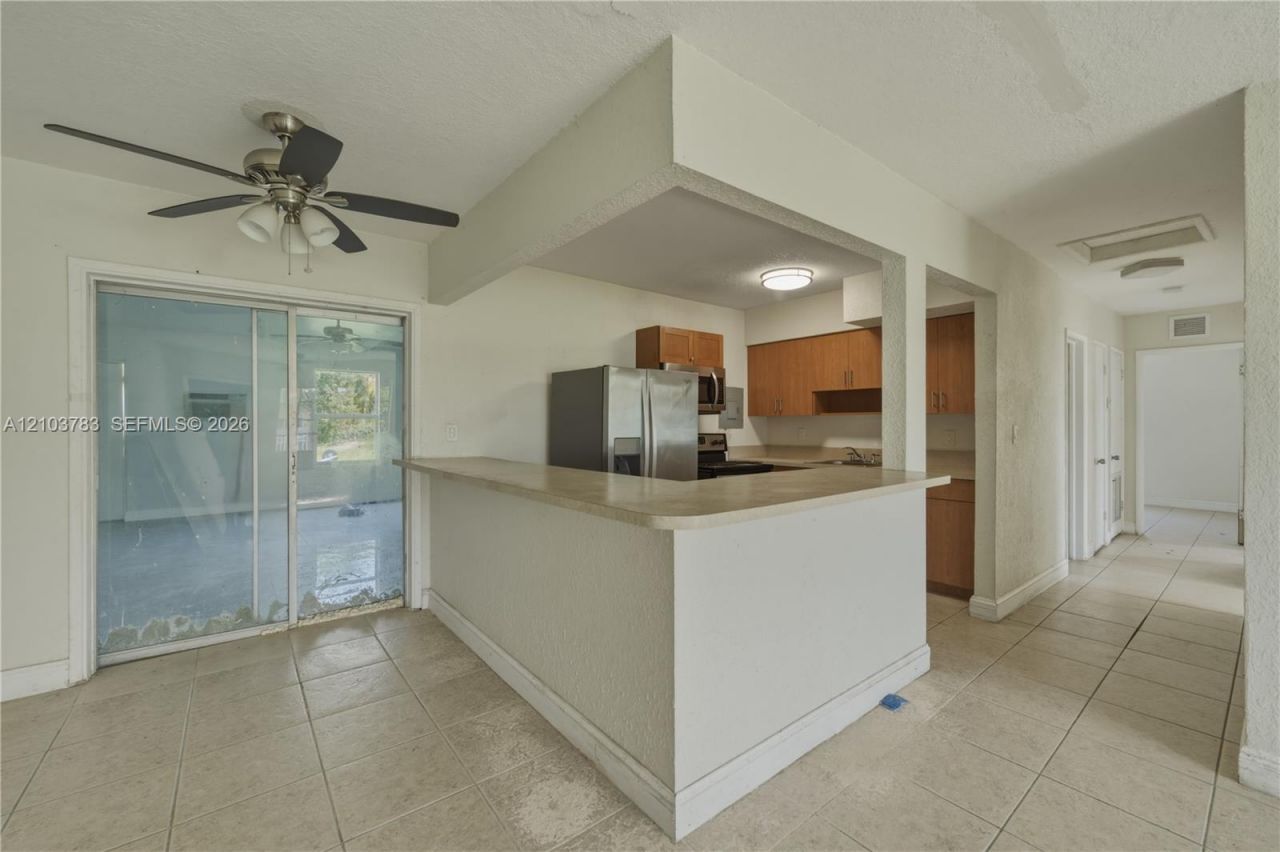 1875 NW 134th St , Miami, FL 33167 Photo
