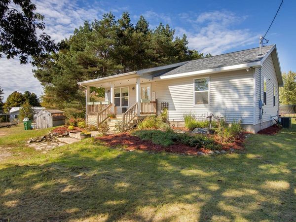 3261 E County Line Road, Kingsley, MI 49649