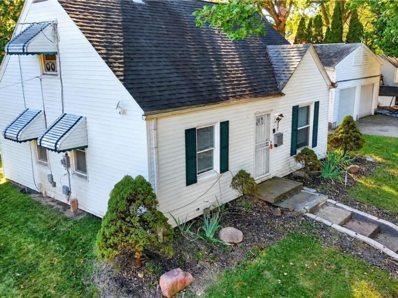 792 Caddo Avenue, Akron, OH 44305 Photo 2