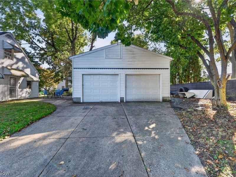 792 Caddo Avenue, Akron, OH 44305 Photo 6