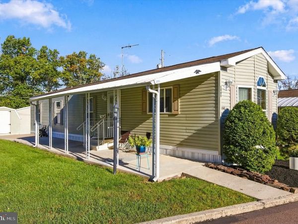 1045 PINE CIRCLE , TELFORD, PA 18969