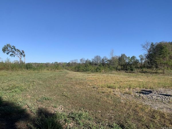 3200 River Mountain Road , Delaware, AR 72835
