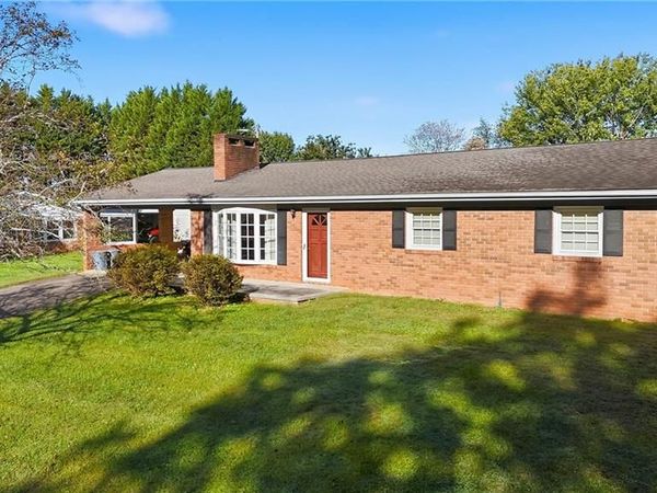 260 Northwood Hills Road , North Wilkesboro, NC 28659