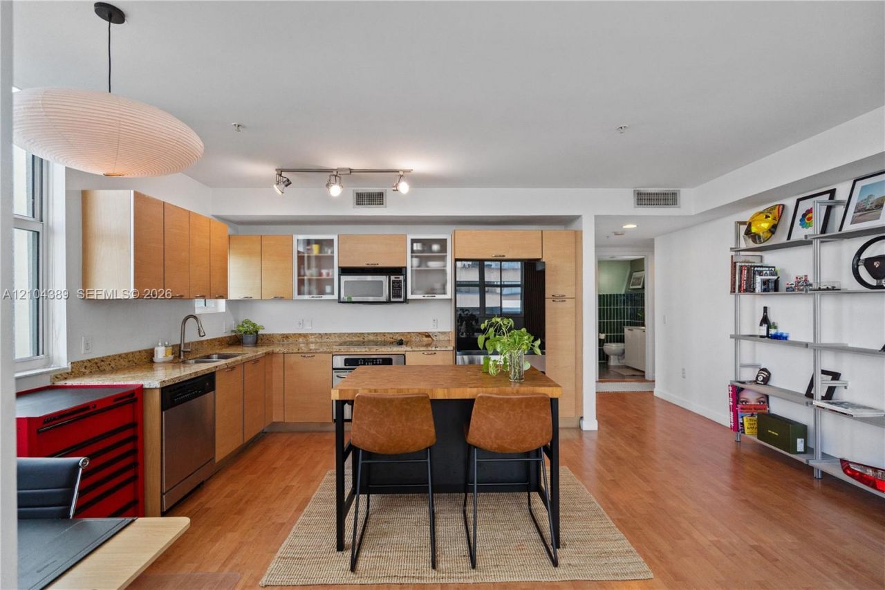 3180 SW 22nd Ter , Unit 1205, Miami, FL 33145 Photo