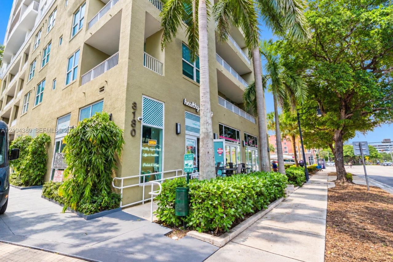 3180 SW 22nd Ter , Unit 1205, Miami, FL 33145 Photo