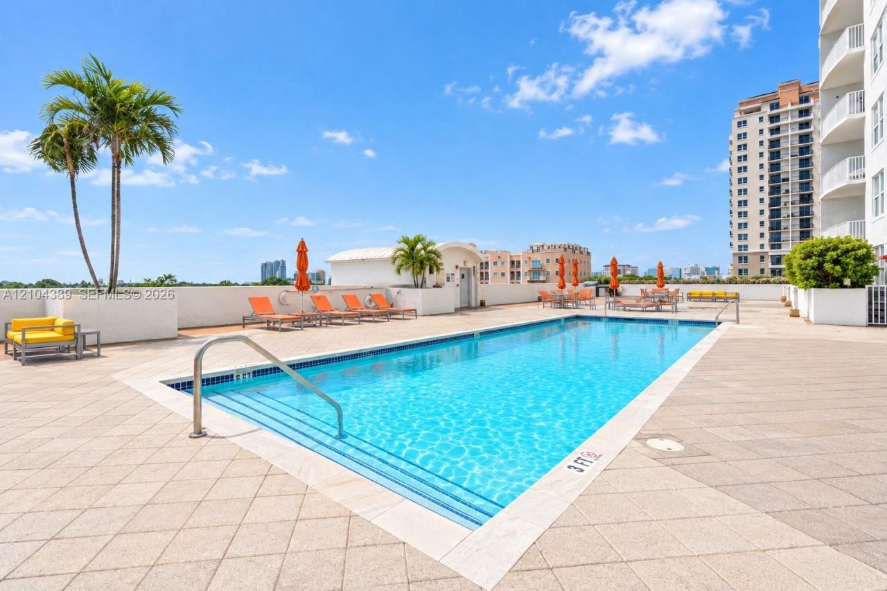 3180 SW 22nd Ter , Unit 1205, Miami, FL 33145 Photo